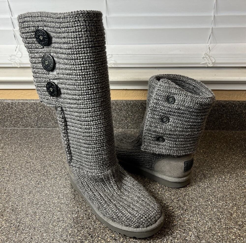 UGG Classic Cardy Grey Knit 3-Button Tall Boots Women's Size 9 Sheepskin Footbed